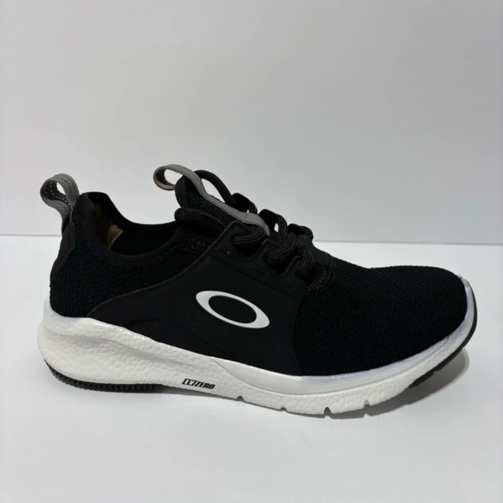 Oakley Men’s Dry, Black Lace-Up Sneakers, Size 4.5 M